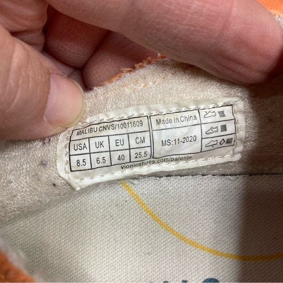 Vionic Beach Malibu canvas slip on sneakers loafers orange size 8.5 - Picture 6 of 7